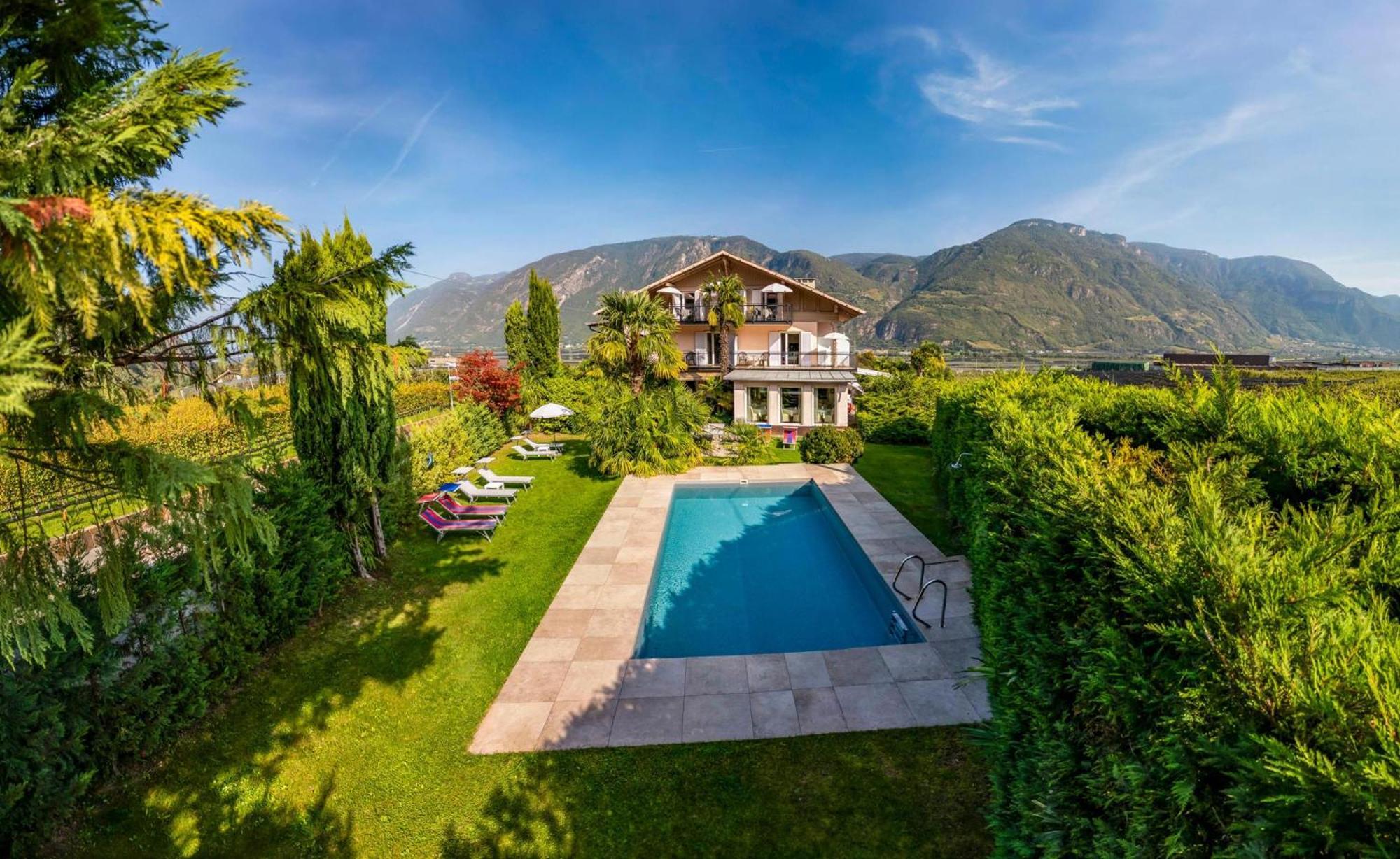 Hotel Appartement Lahngut Nalles Bagian luar foto