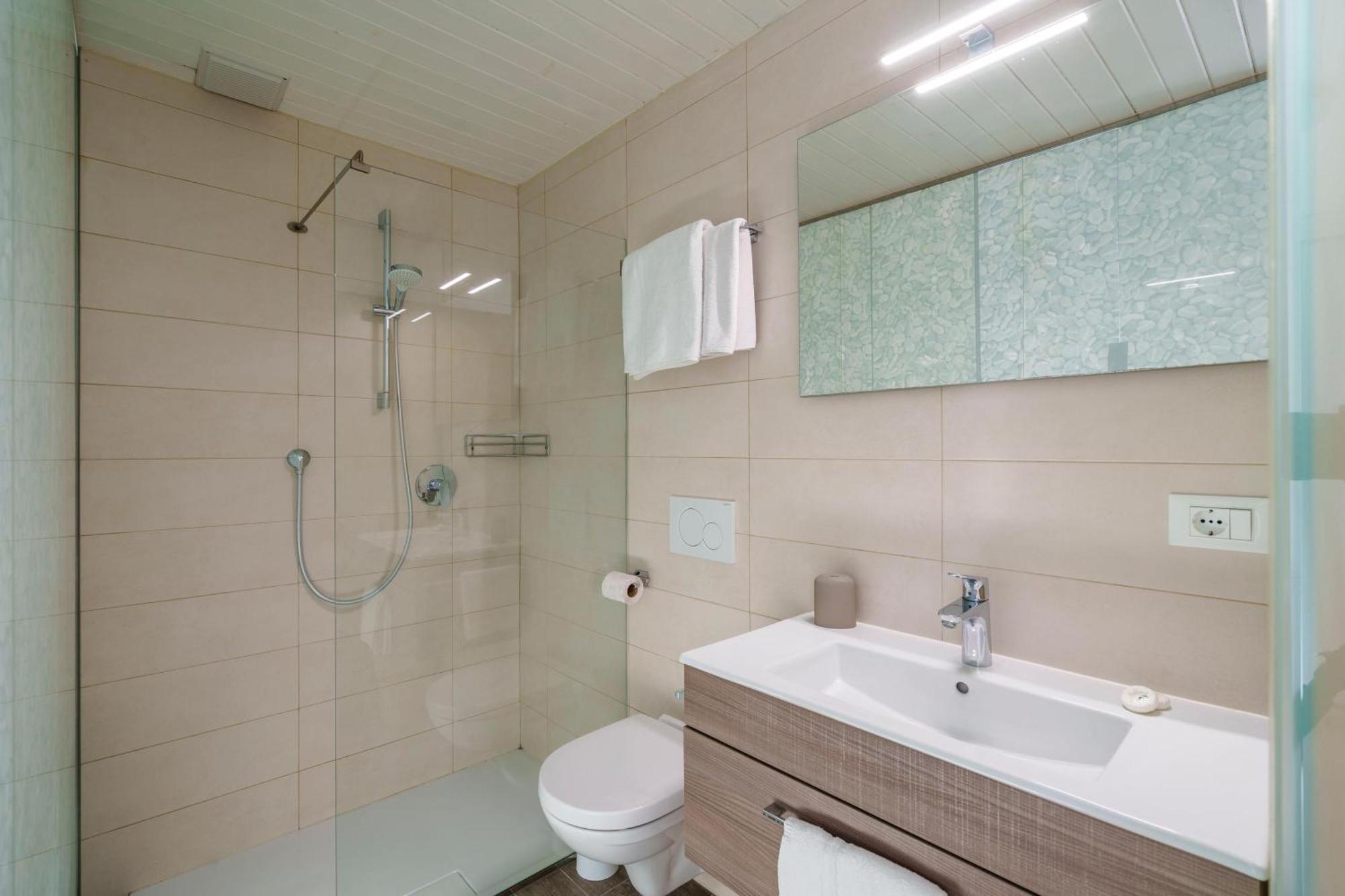 Hotel Appartement Lahngut Nalles Bagian luar foto