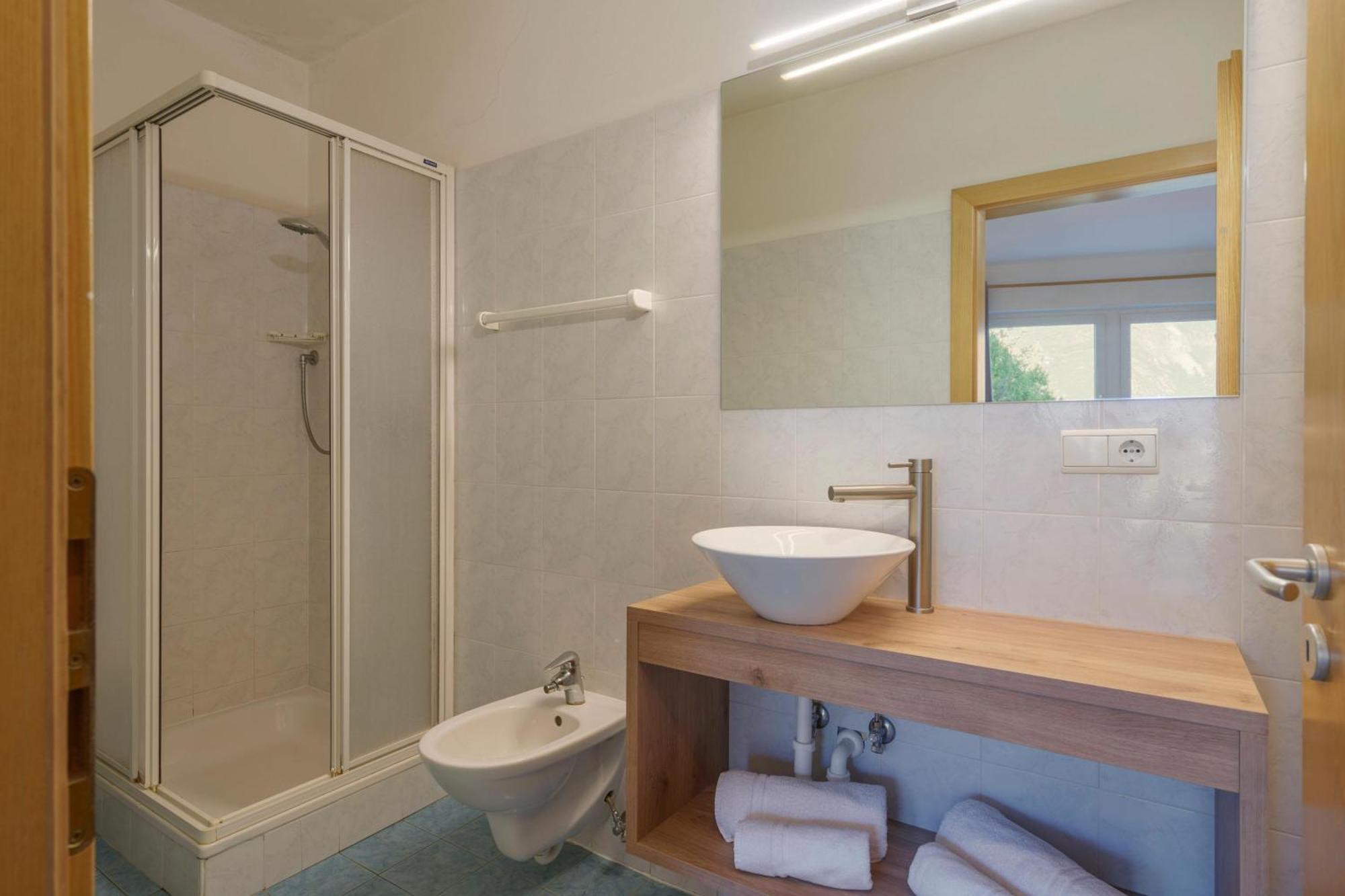 Hotel Appartement Lahngut Nalles Bagian luar foto